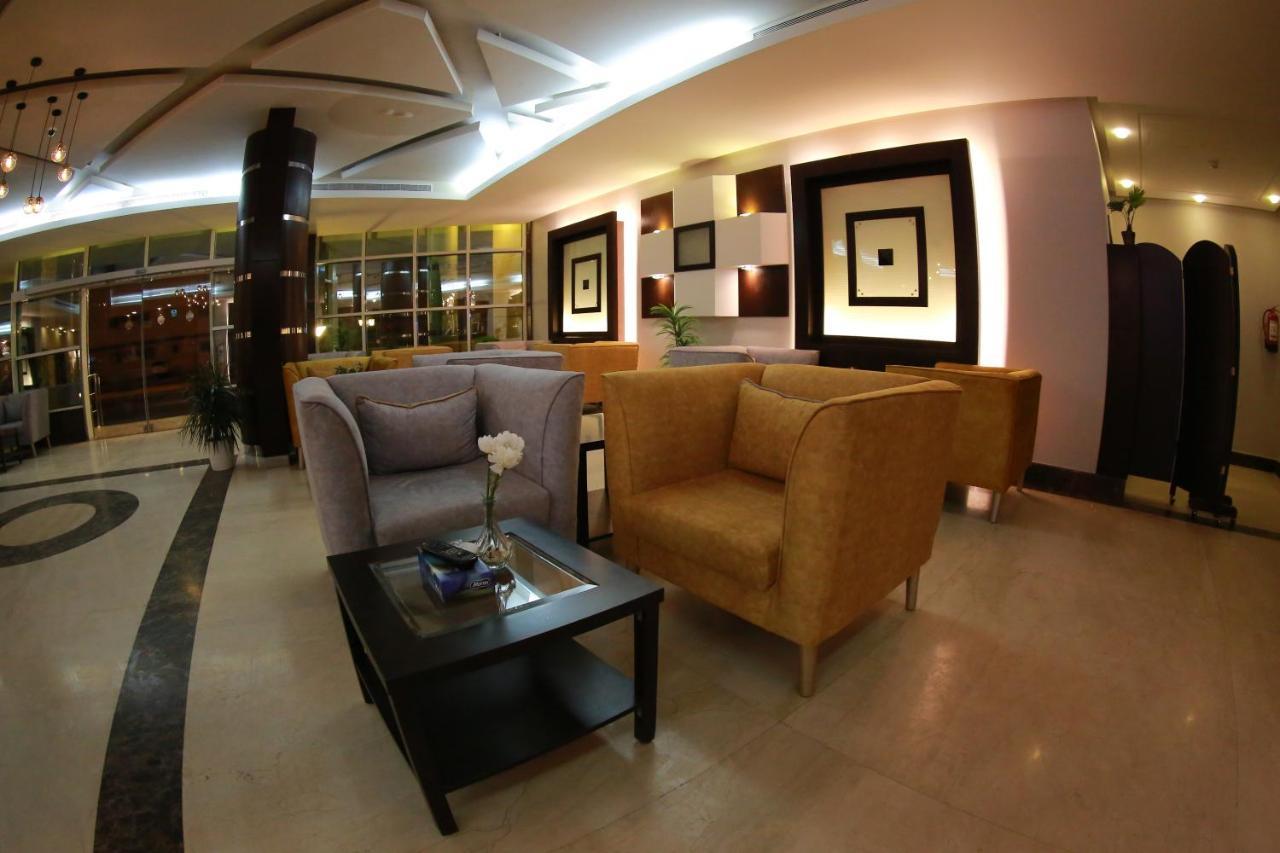 A Tours Hotel Apartments リヤード エクステリア 写真